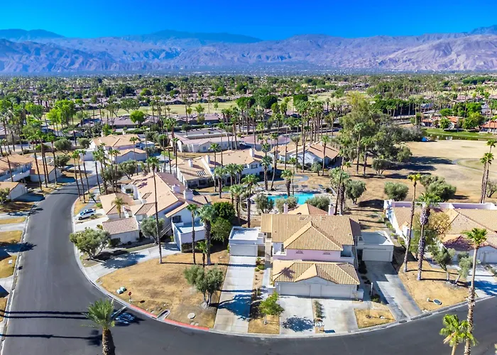 Newly Renovated Condo In Palm Desert